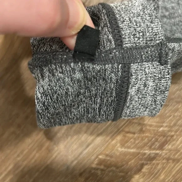 Gymshark Gray and purple leggings. Unknown size see measurements maybe XS - Picture 13 of 16